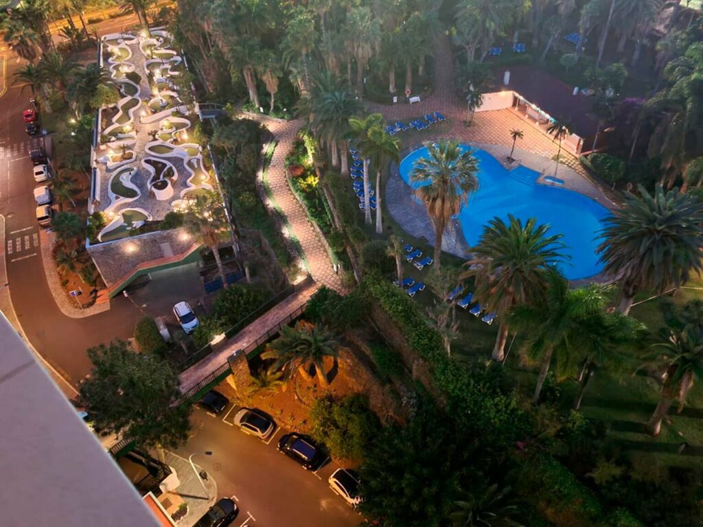 iluminar jardin hotel precise resort en puerto de la Cruz Canarias